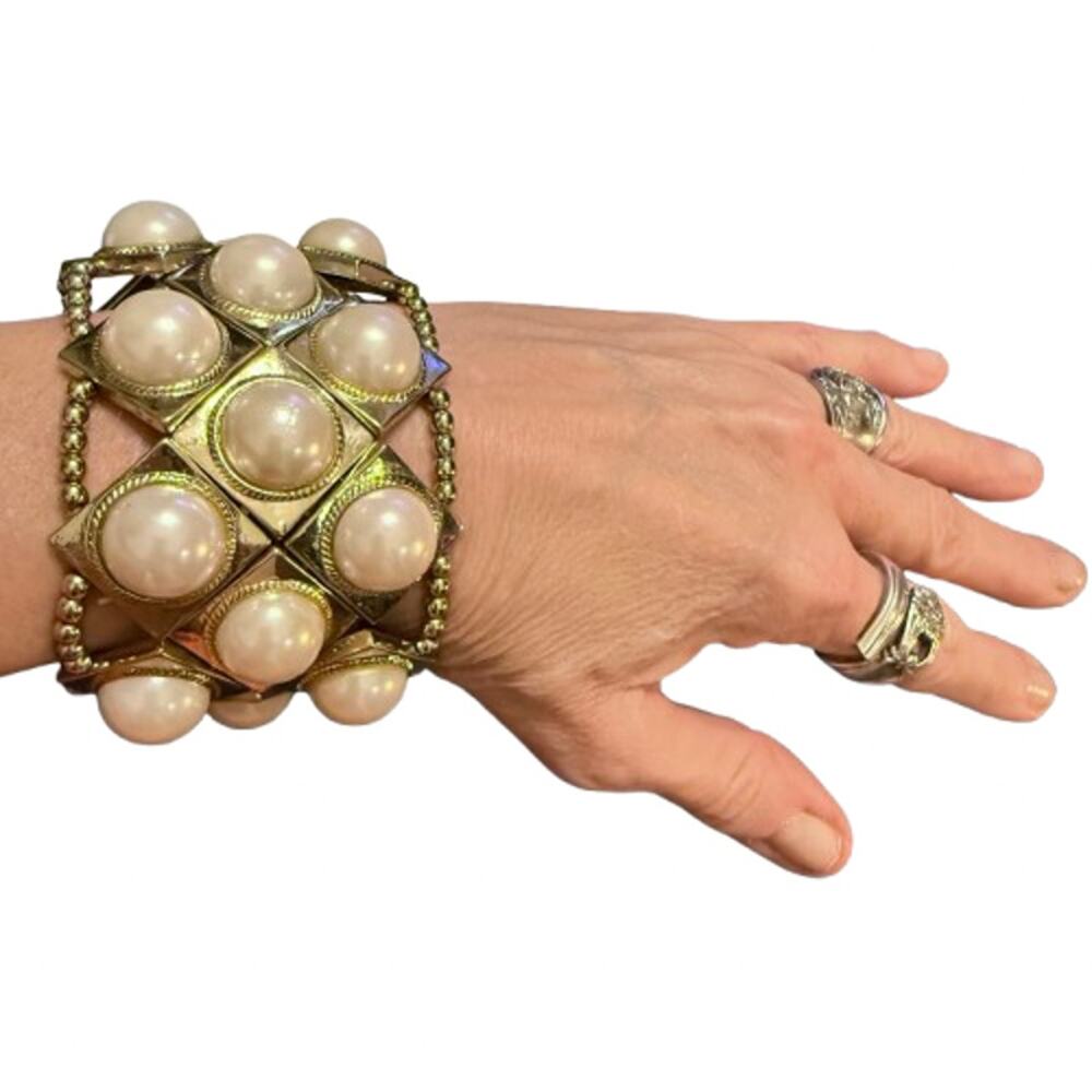 Vintage Style Chunky Runway Faux Pearl Gold Stretch Bracelet